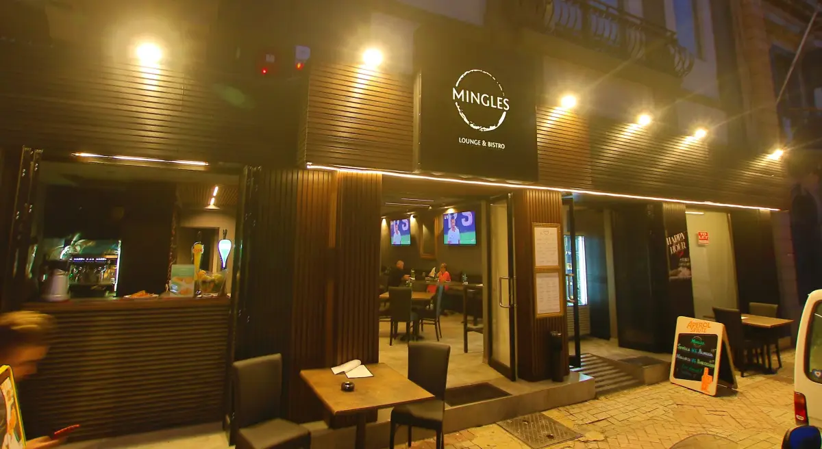 Mingles Lounge & Bistro